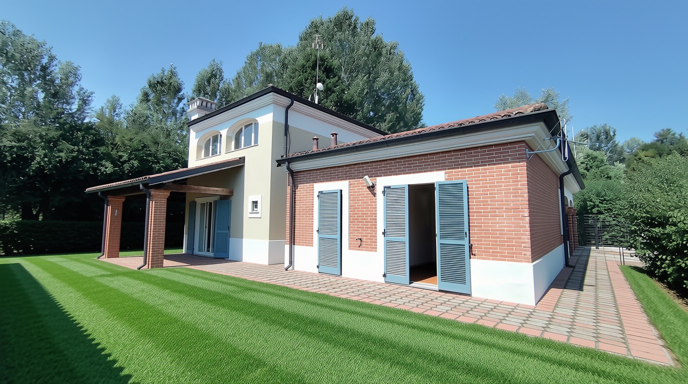 Prospetto laterale in mattoni della villa