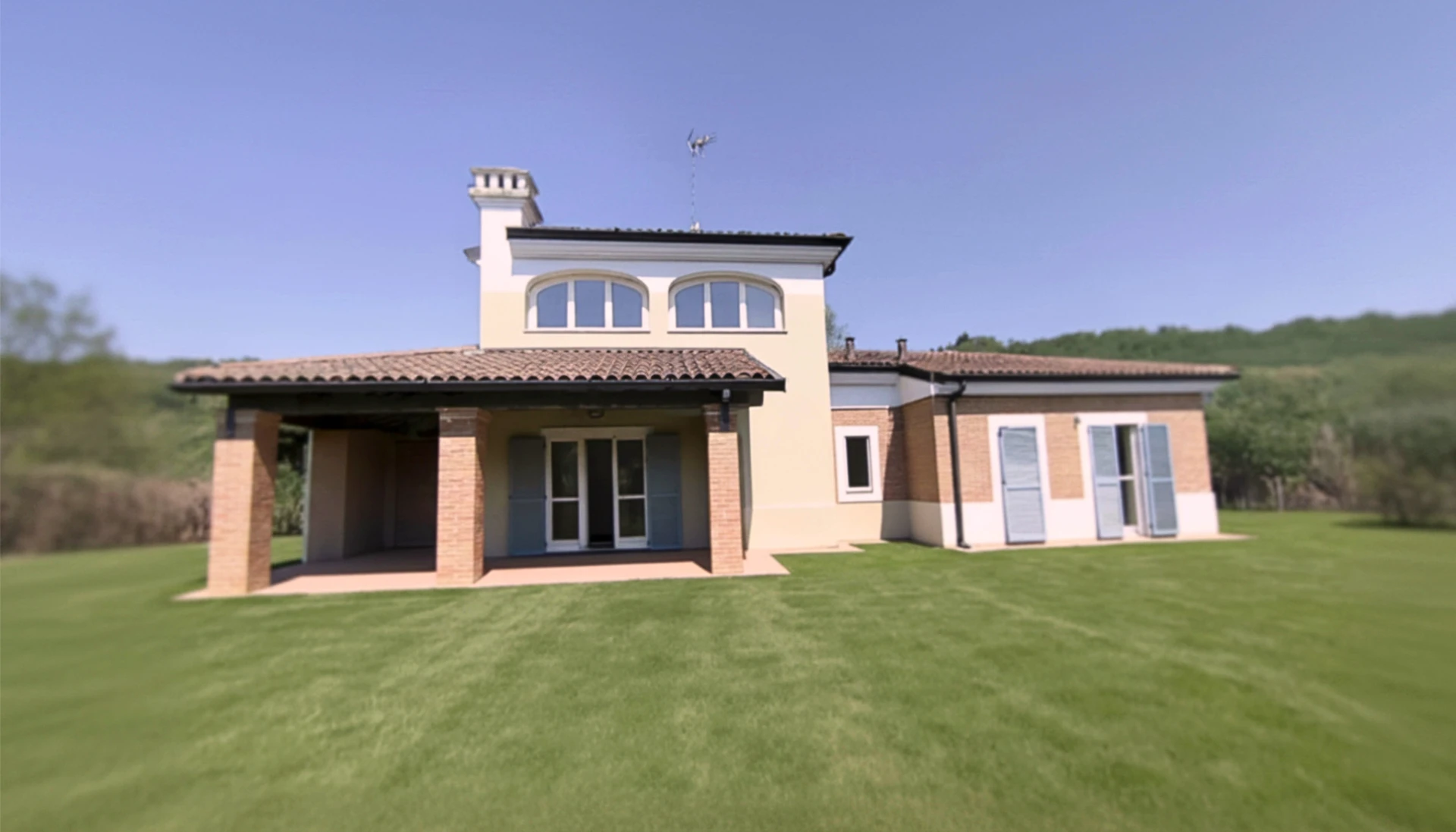 Facciata frontale della villa Il Feudo